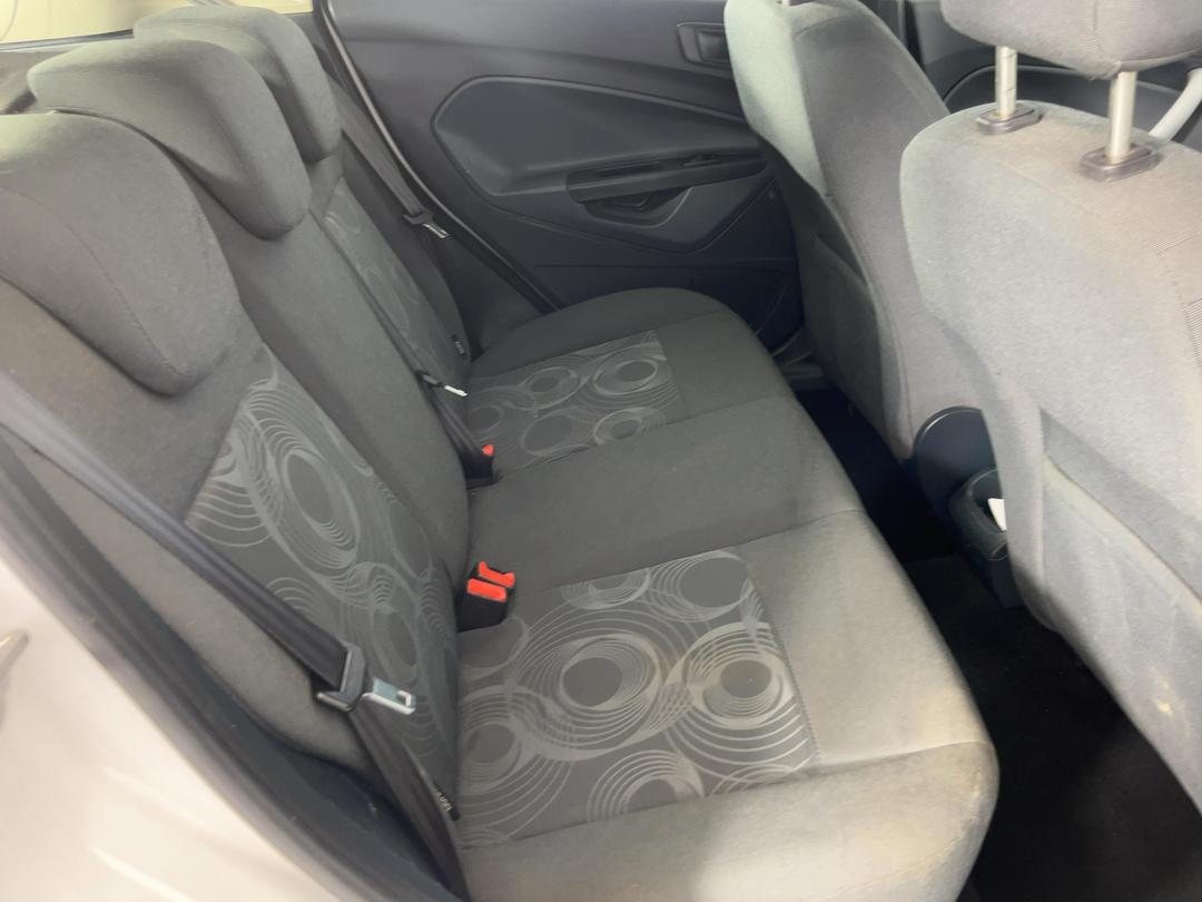 Photo '20' of Ford Fiesta