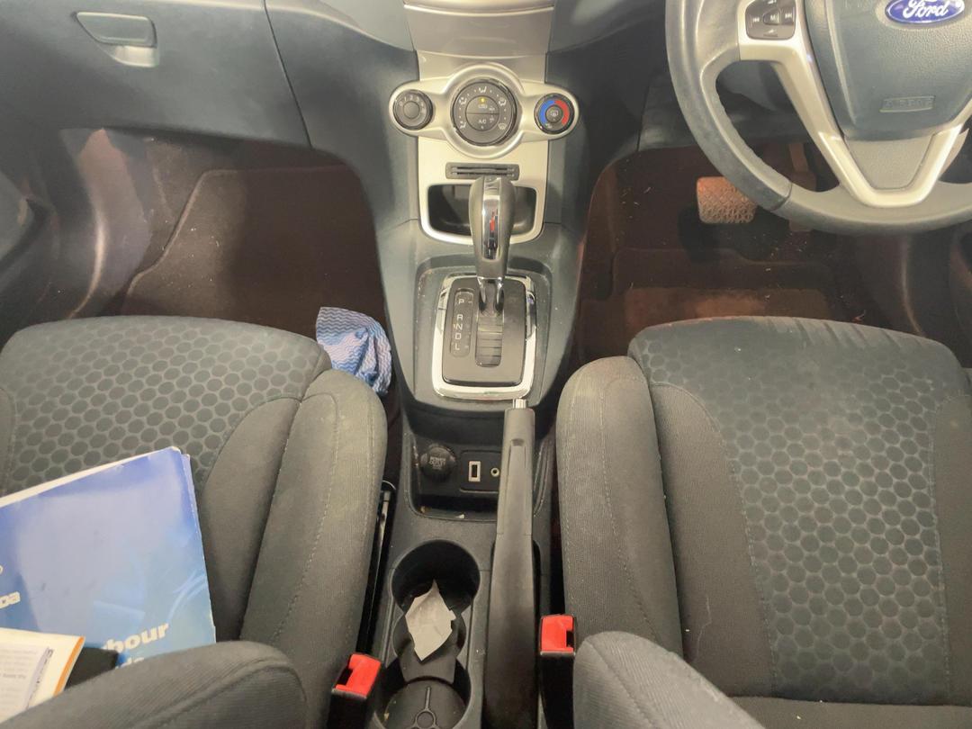 Photo '16' of Ford Fiesta Zetec Photo '16' of Ford Fiesta Zetec