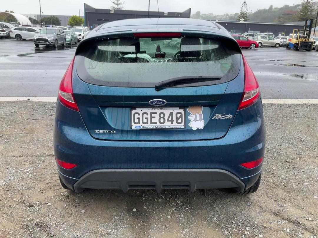 Photo '7' of Ford Fiesta Zetec Photo '7' of Ford Fiesta Zetec