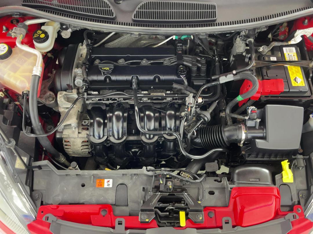 Photo '13' of Ford Fiesta