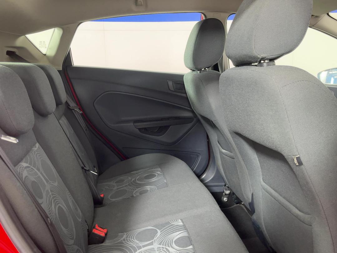 Photo '20' of Ford Fiesta