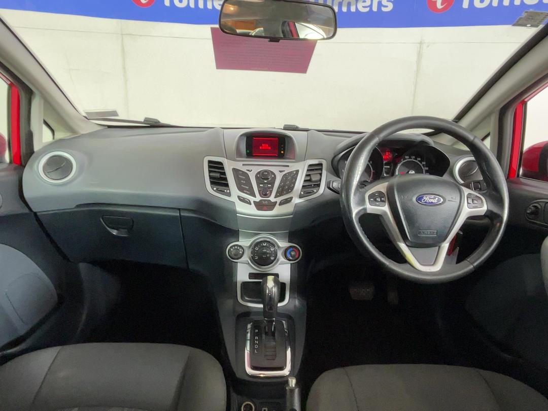 Photo '17' of Ford Fiesta