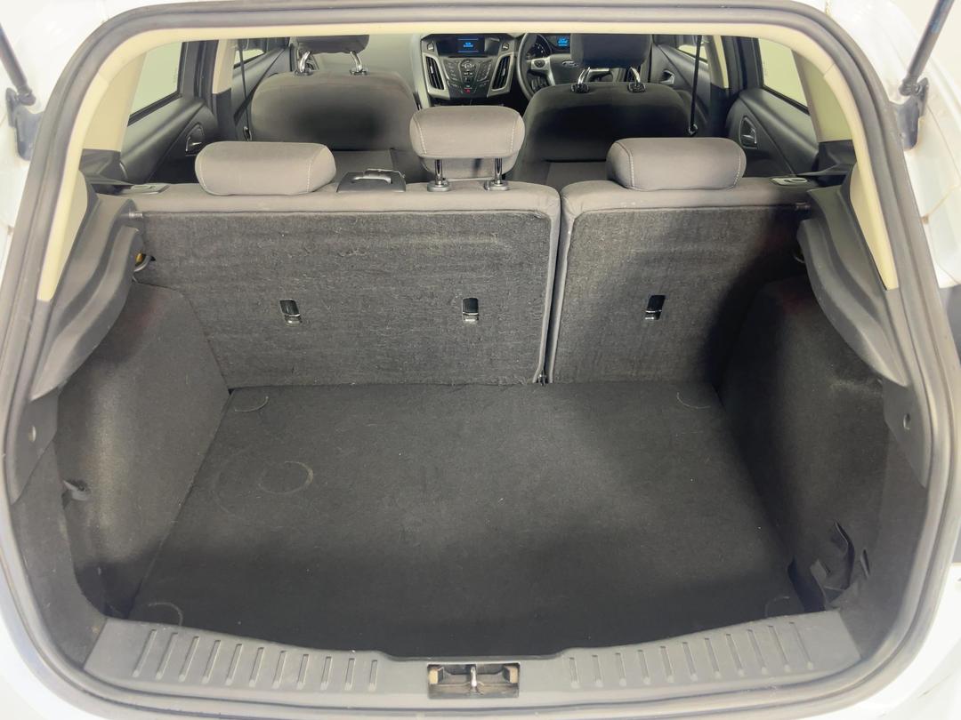 Photo '14' of Ford Focus