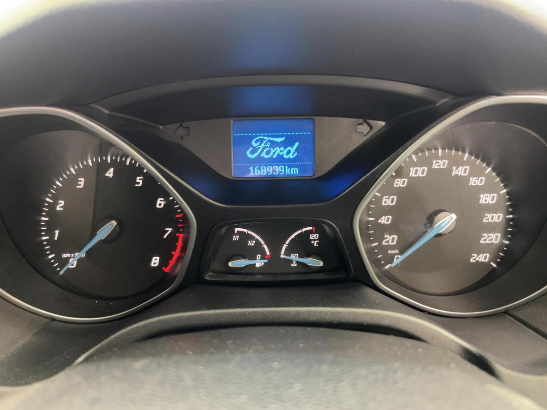 Photo '21' of Ford Focus