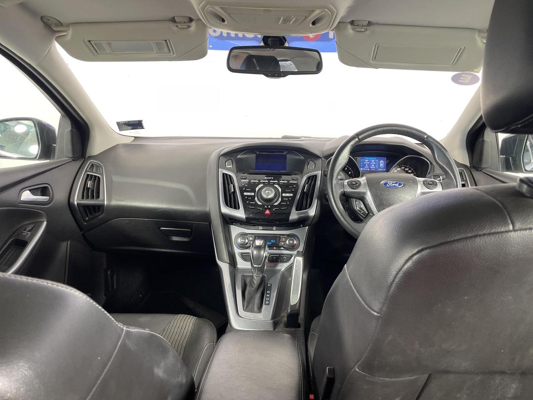 Photo '17' of Ford Focus