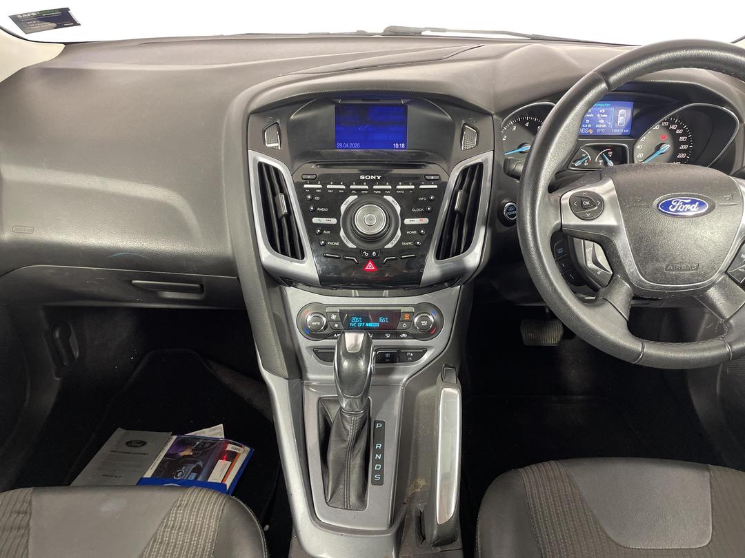 Photo '18' of Ford Focus