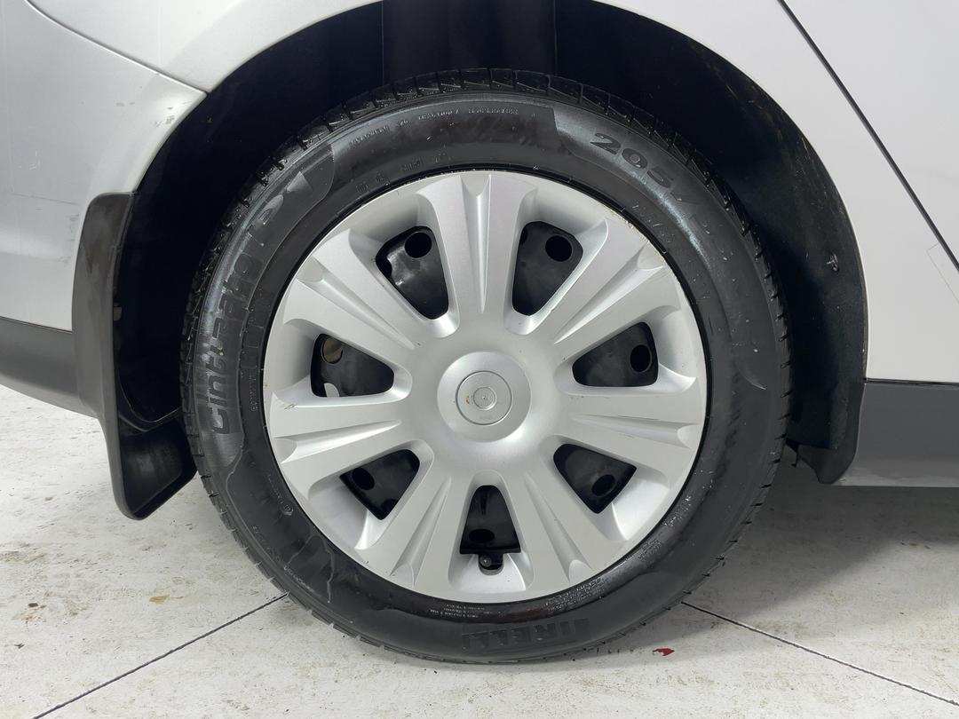Photo '12' of Ford Focus
