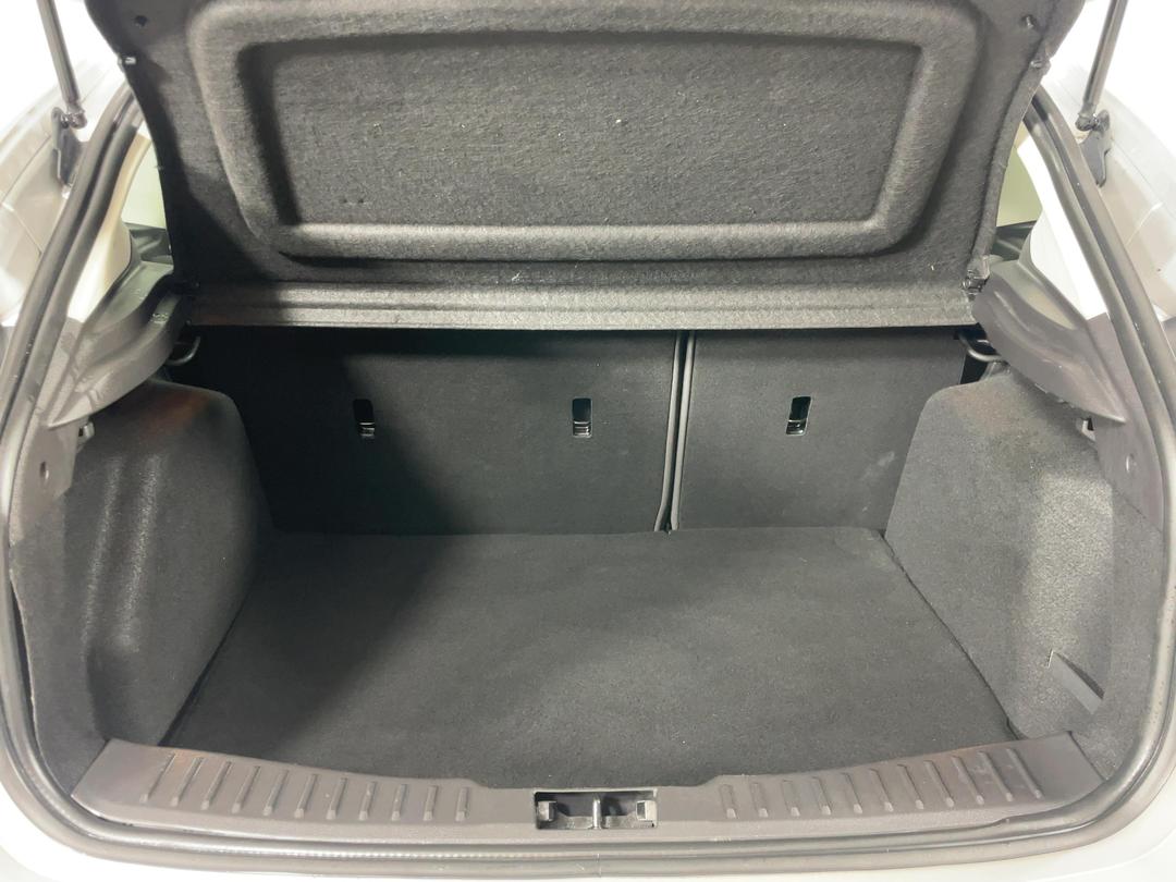 Photo '14' of Ford Focus