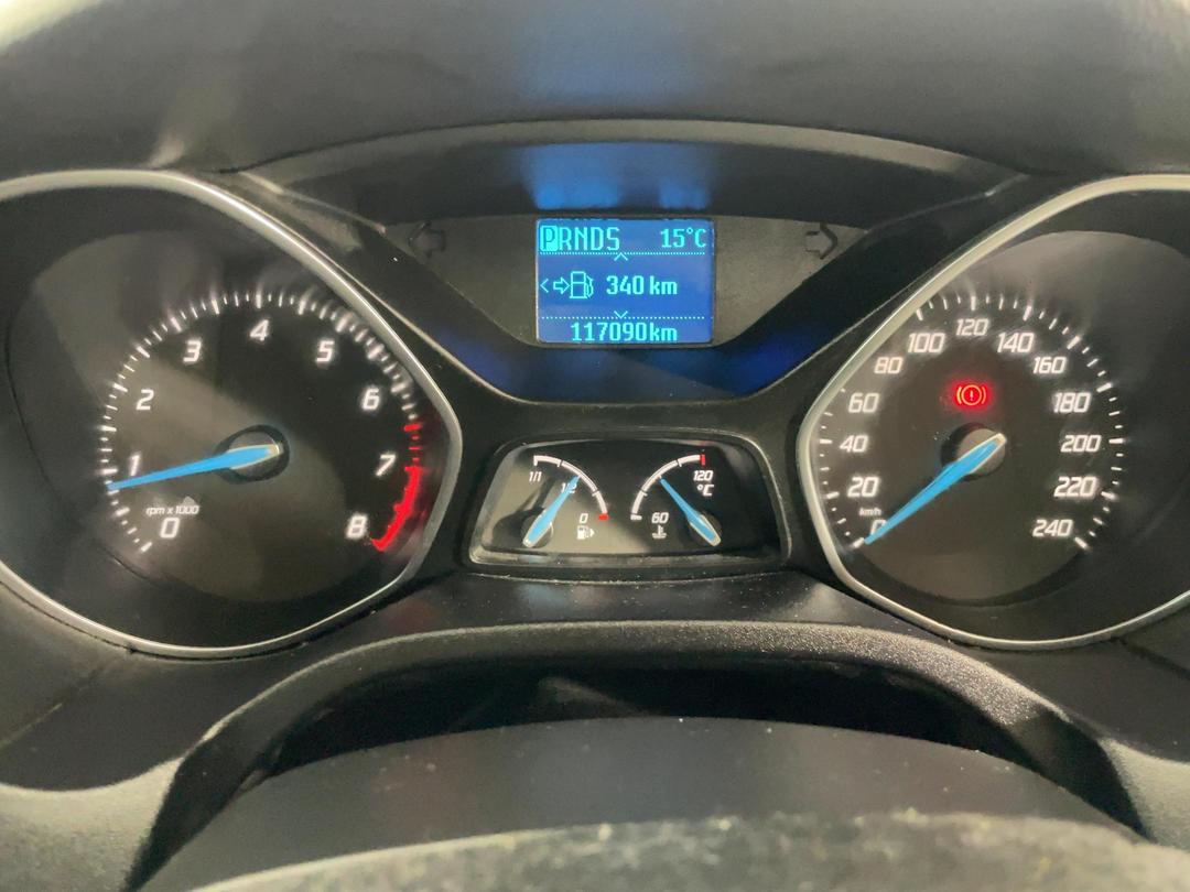 Photo '21' of Ford Focus