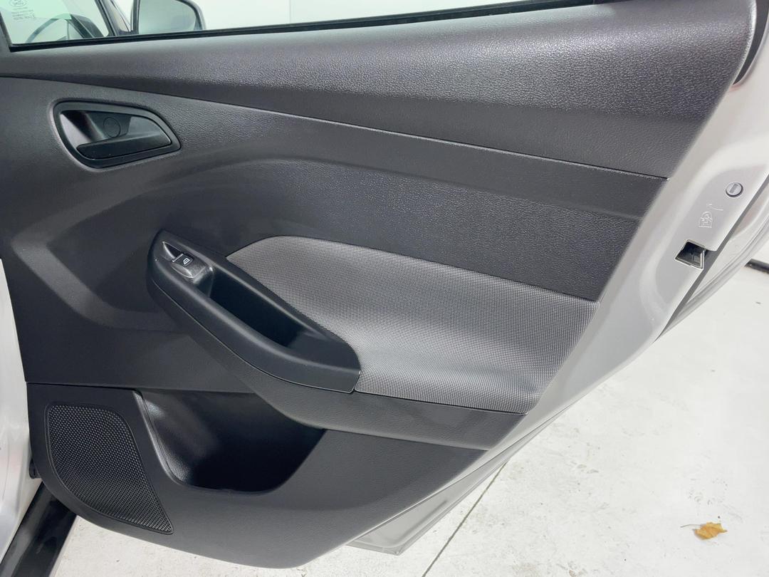 Photo '19' of Ford Focus