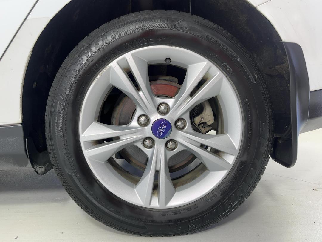 Photo '11' of Ford Focus
