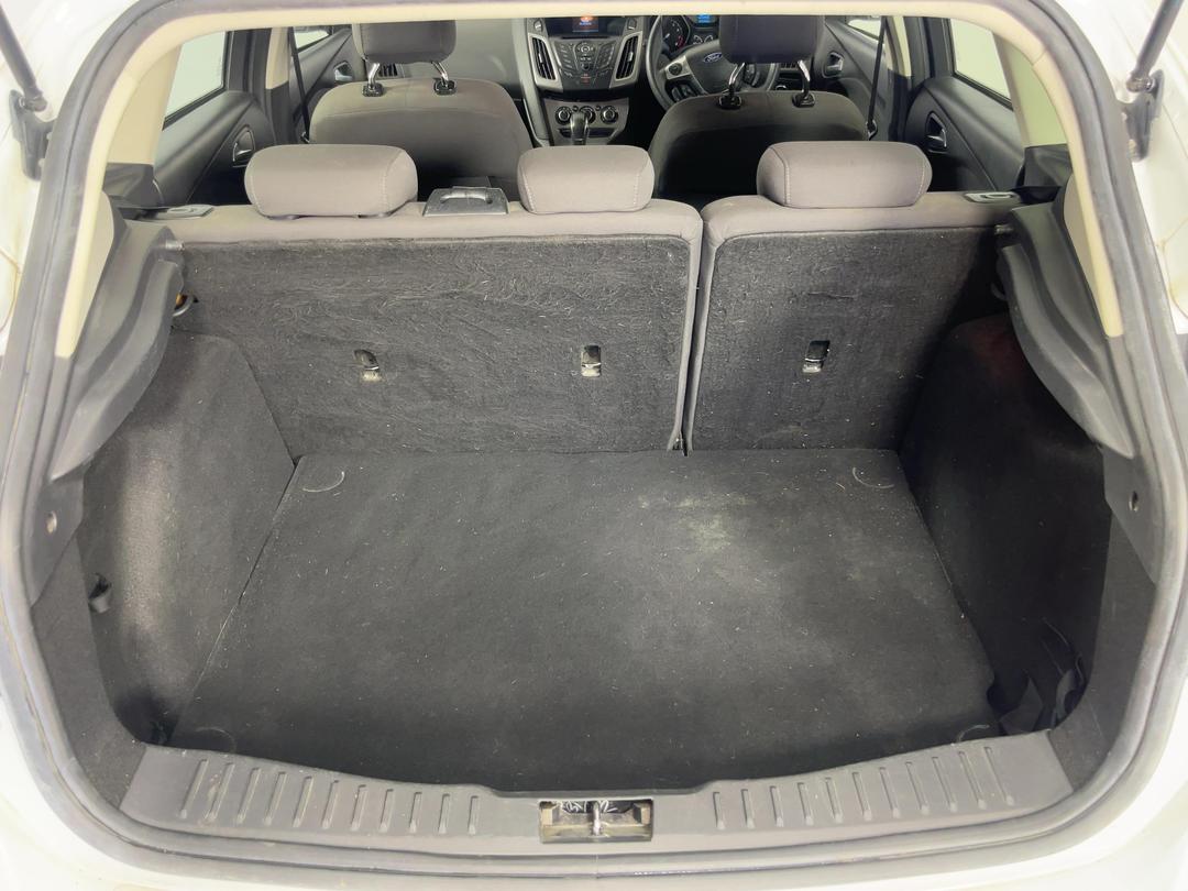 Photo '14' of Ford Focus
