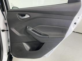 Photo '19' of Ford Focus
