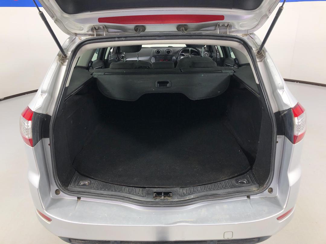 Photo '12' of Ford Mondeo TD