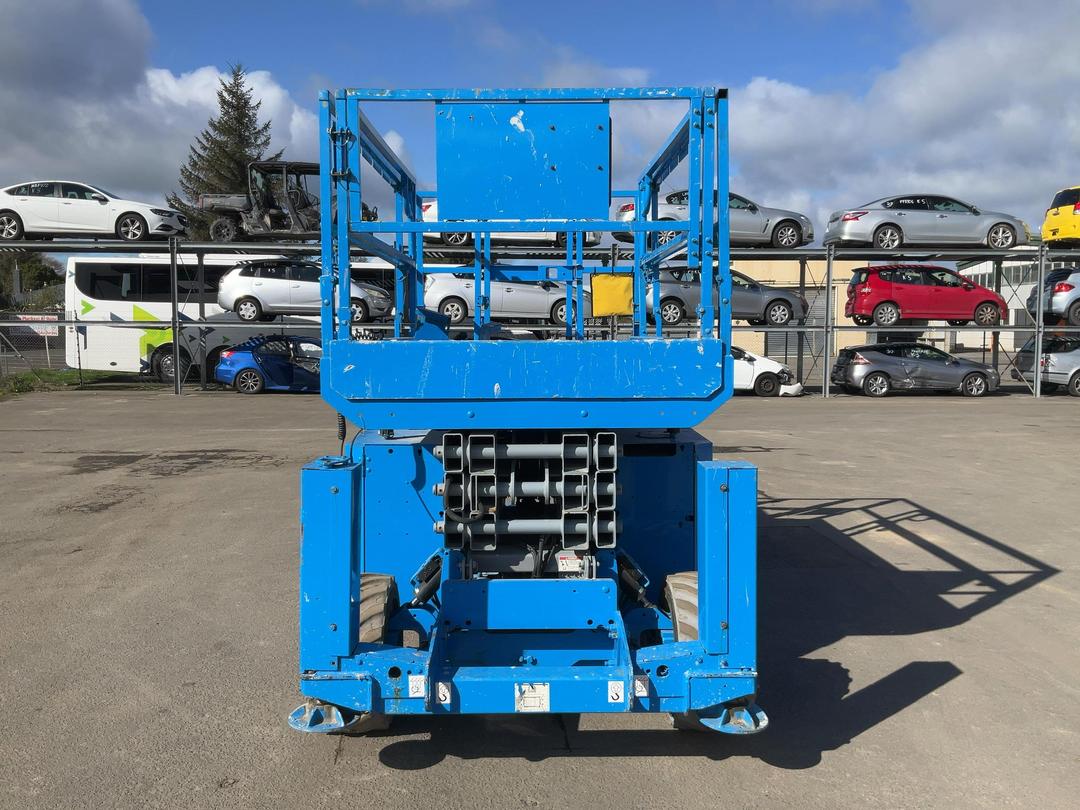 Photo '6' of Genie GS-3369DC Scissor Lift