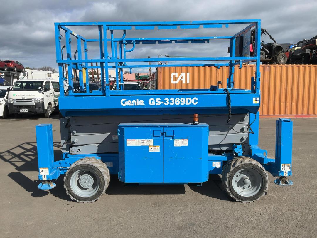 Photo '8' of Genie GS-3369DC Scissor Lift