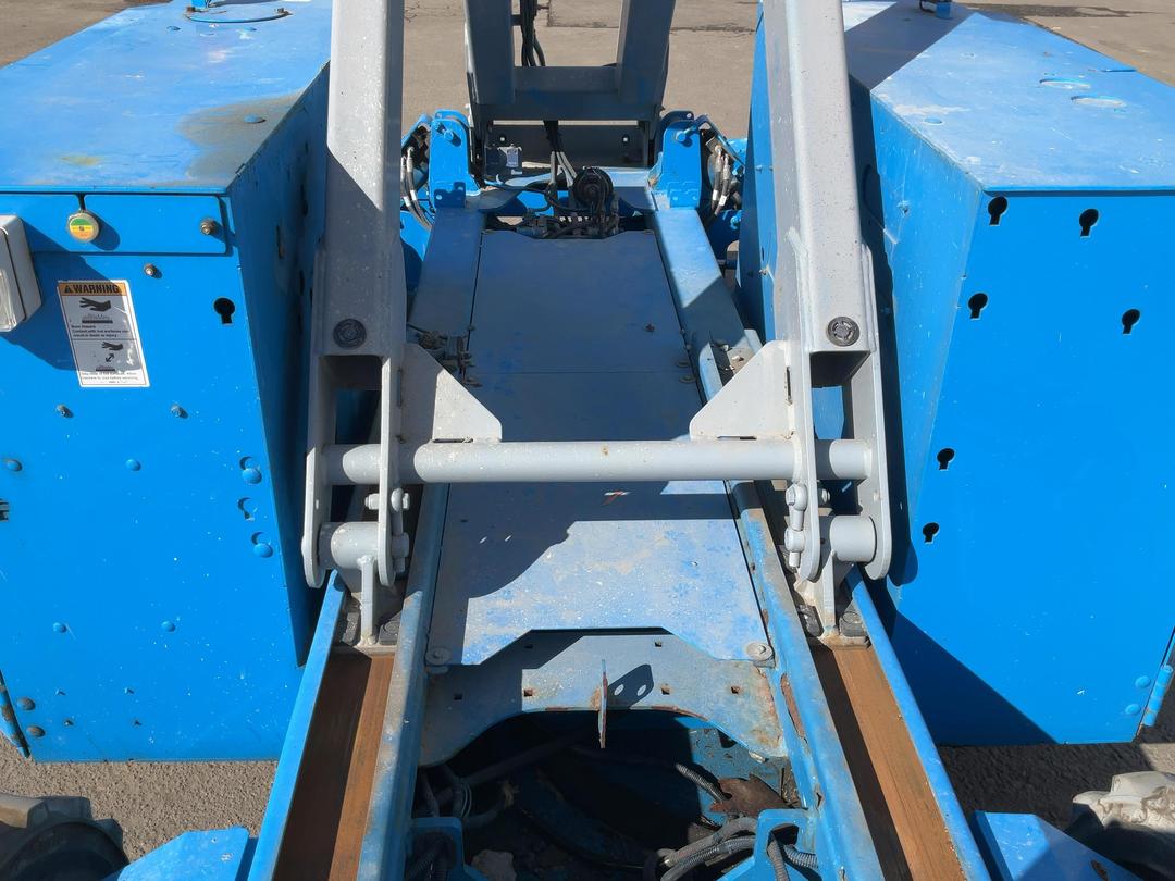 Photo '16' of Genie GS-3369DC Scissor Lift