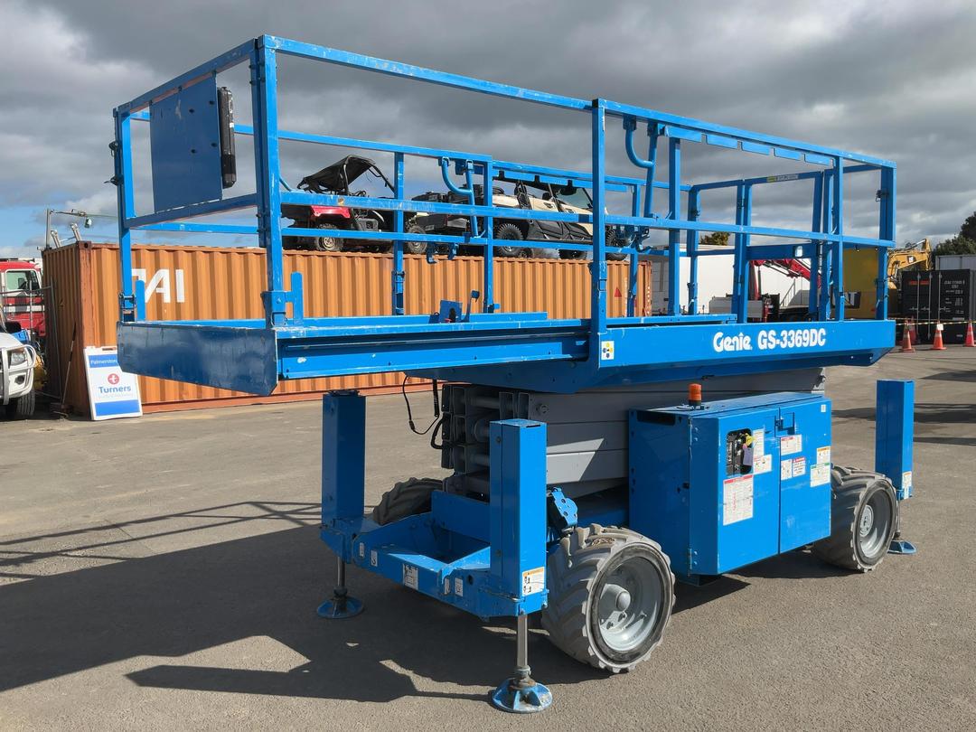 Photo '5' of Genie GS-3369DC Scissor Lift
