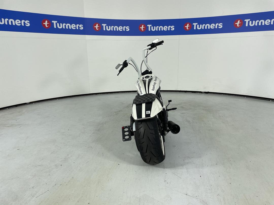 Photo '9' of Harley Davidson Vrscdx Night ROD Special