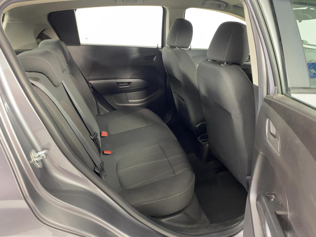 Photo '20' of Holden Barina
