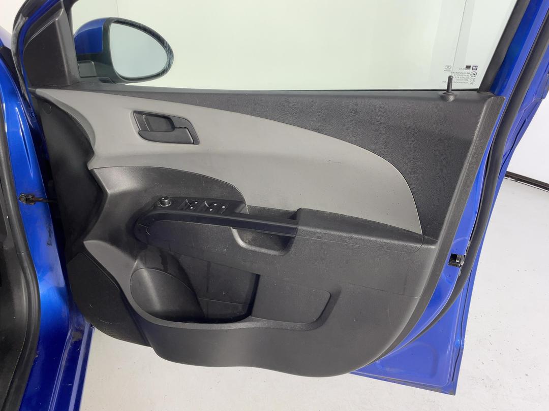 Photo '15' of Holden Barina