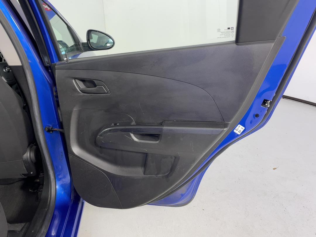 Photo '19' of Holden Barina