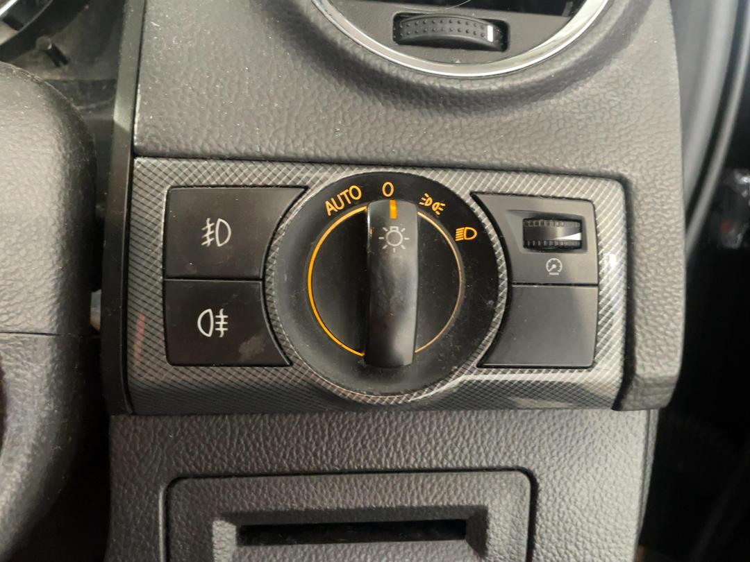 Photo '25' of Holden Captiva 5