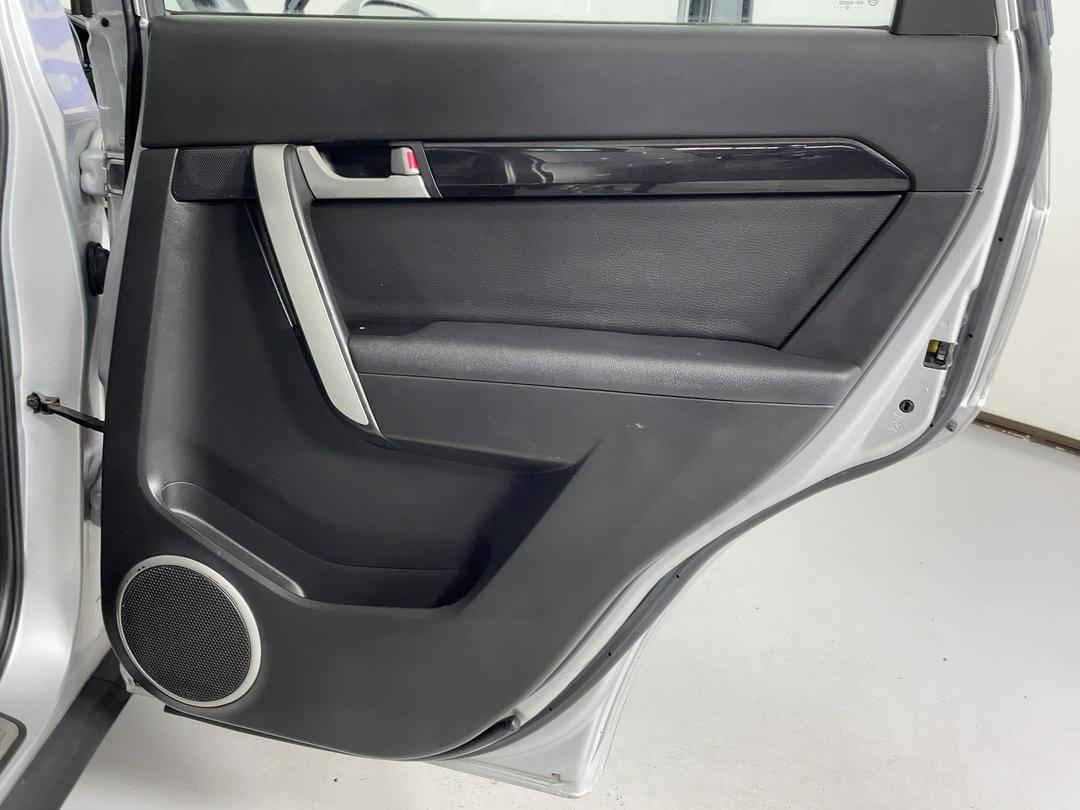Photo '19' of Holden Captiva 7