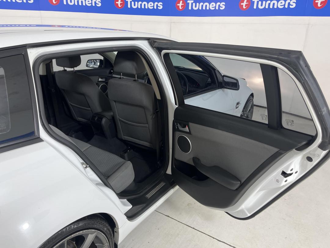 Photo '19' of Holden Commodore