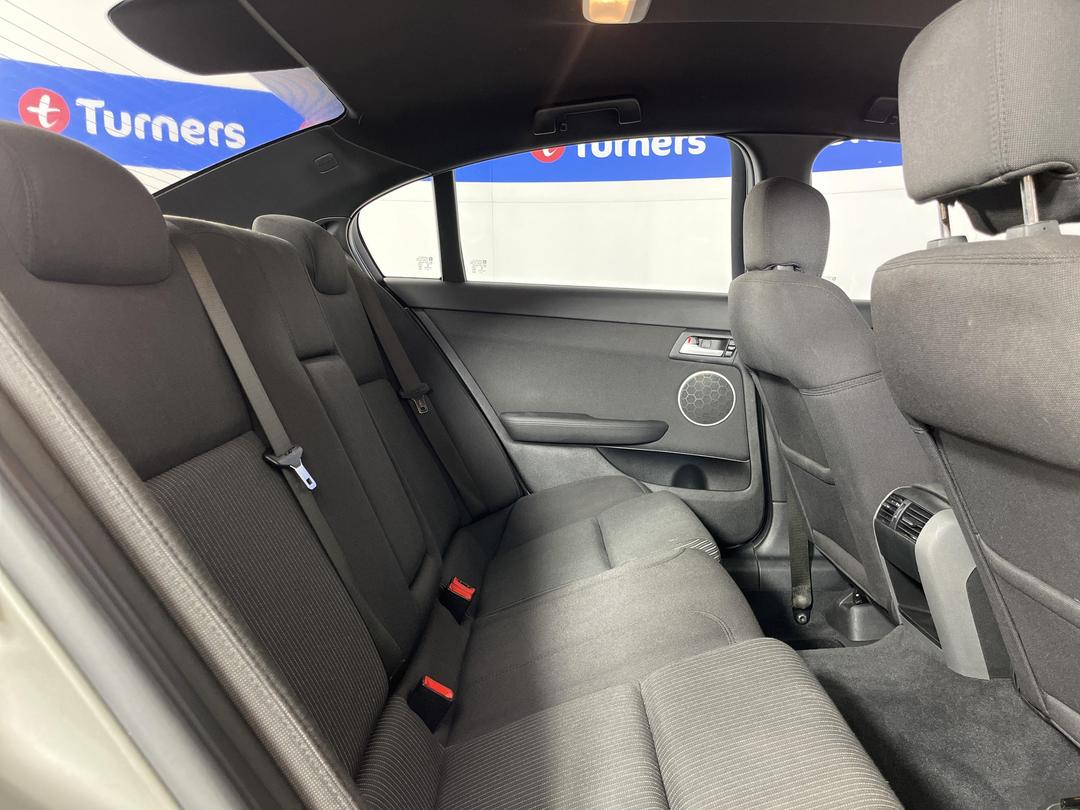 Photo '20' of Holden Commodore