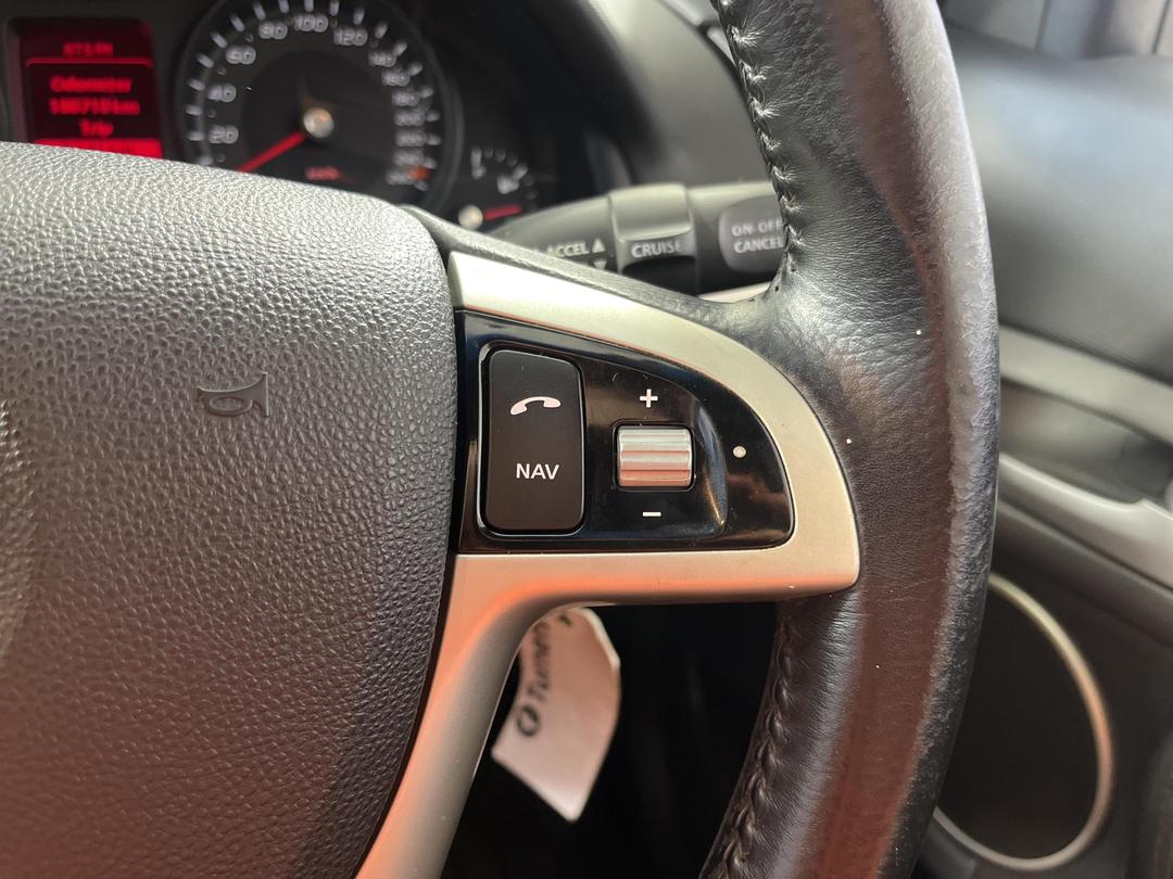 Photo '25' of Holden Commodore