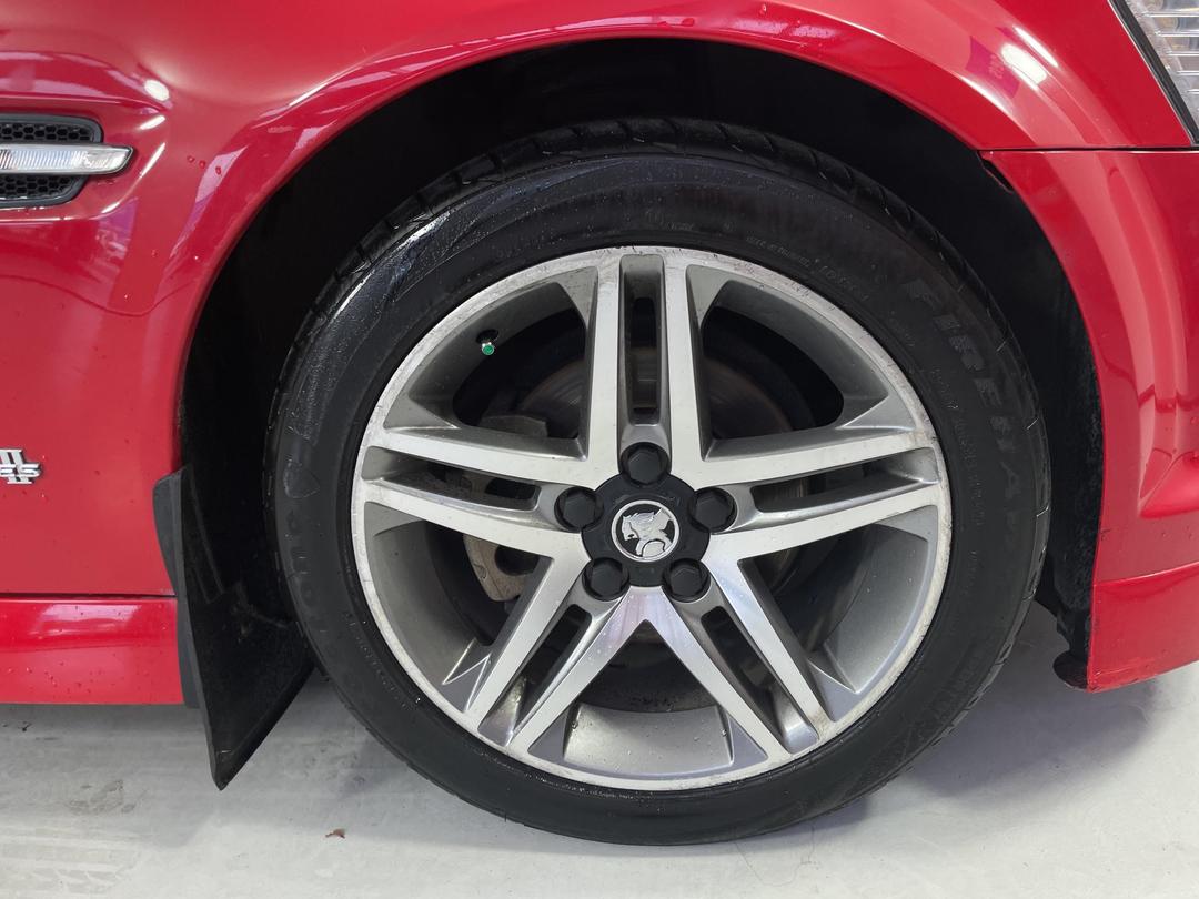 Photo '9' of Holden Commodore