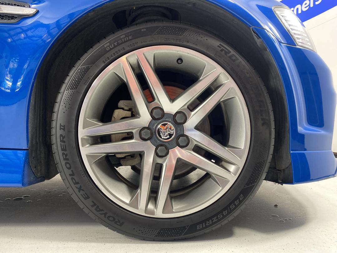 Photo '9' of Holden Commodore