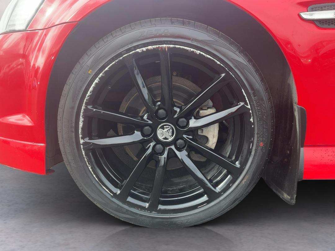 Photo '10' of Holden Commodore