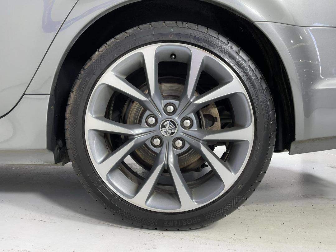 Photo '11' of Holden Commodore