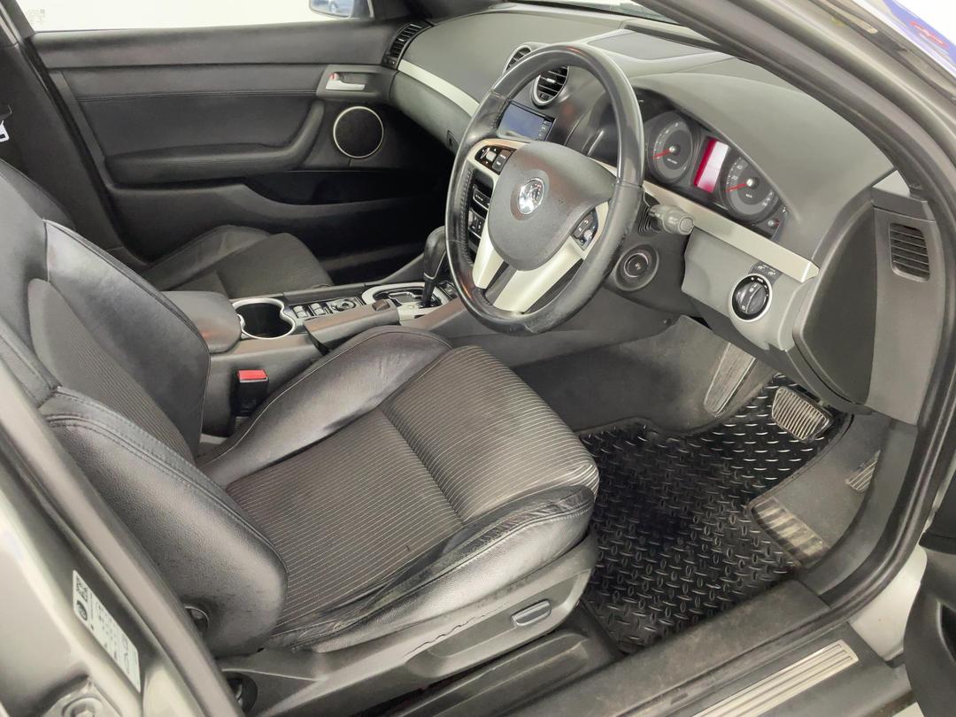 Photo '16' of Holden Commodore