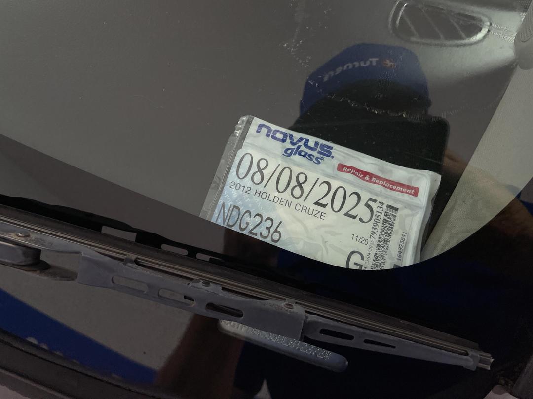 Photo '18' of Holden Cruze