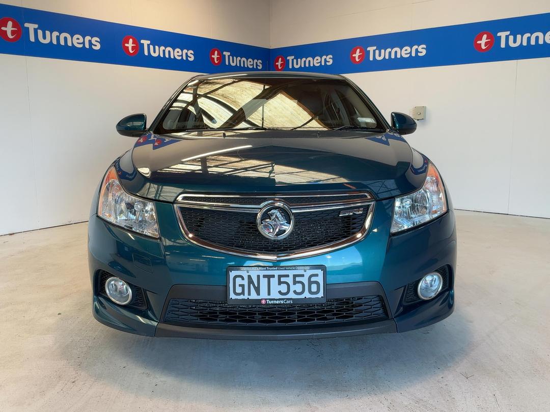 Photo '2' of Holden Cruze