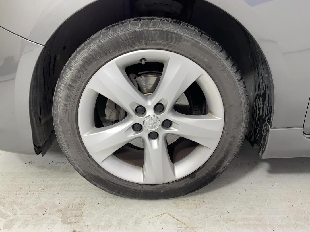 Photo '10' of Holden Cruze