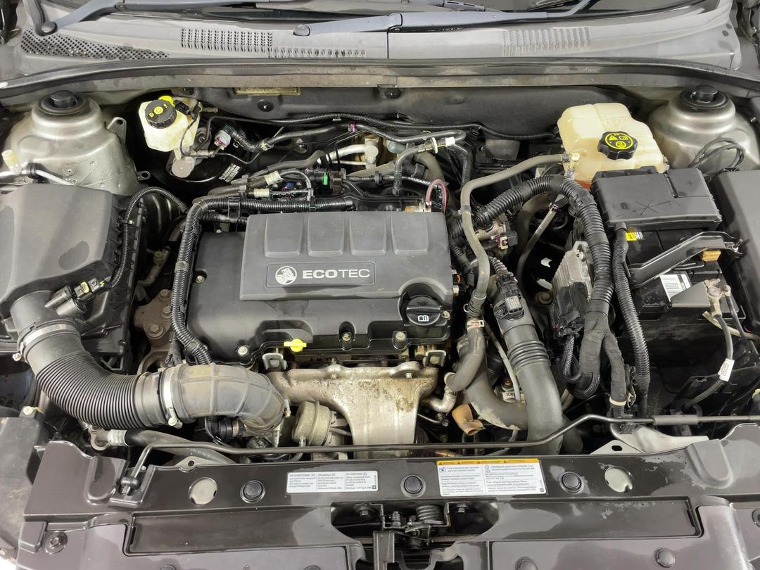 Photo '13' of Holden Cruze