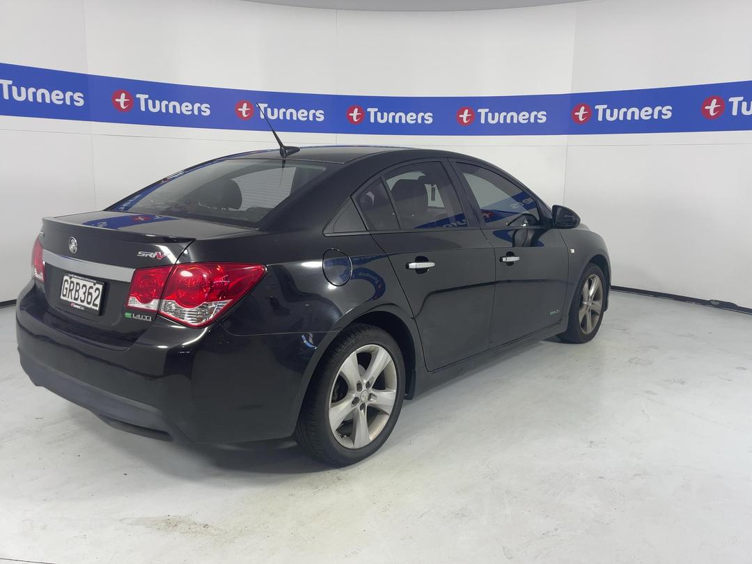 Photo '7' of Holden Cruze
