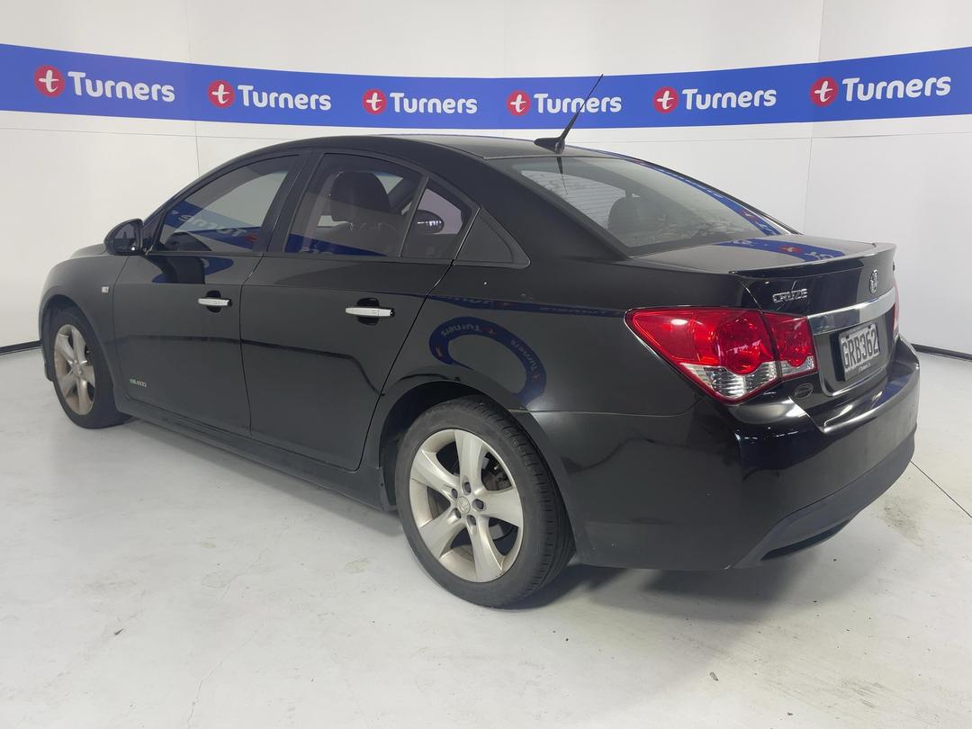 Photo '5' of Holden Cruze