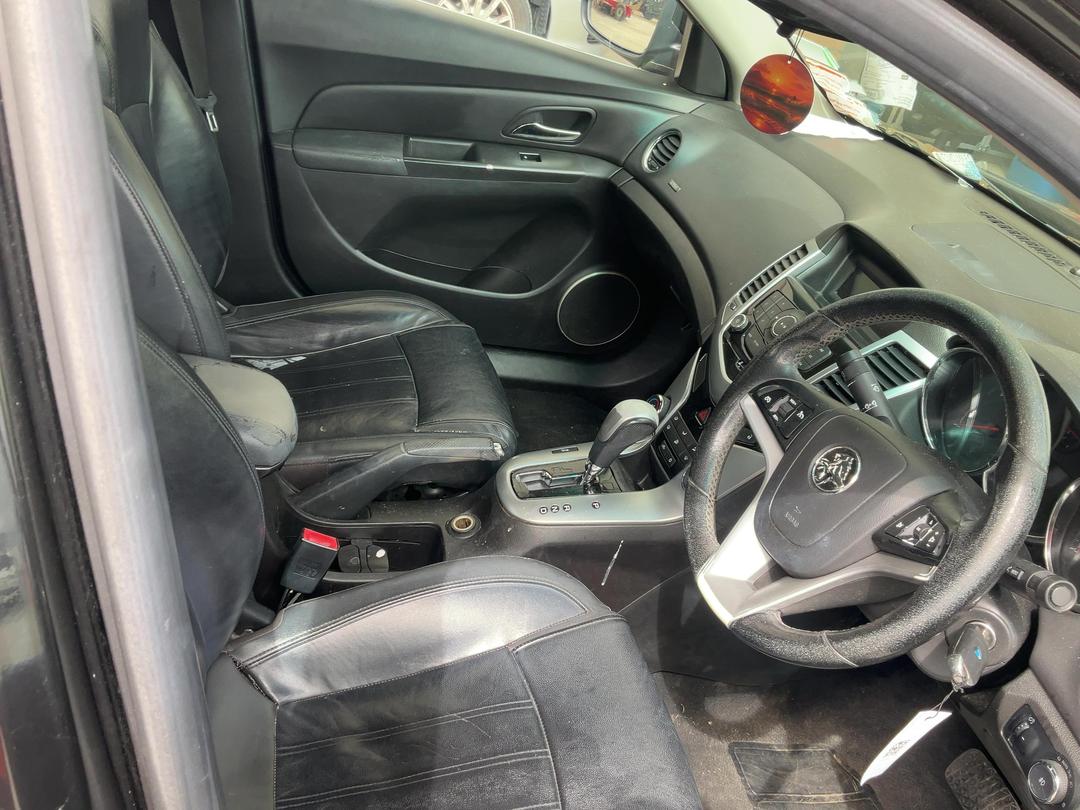 Photo '19' of Holden Cruze CDX TD Photo '19' of Holden Cruze CDX TD