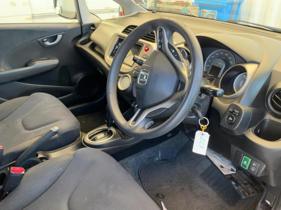 Photo '15' of Honda FIT Photo '15' of Honda FIT