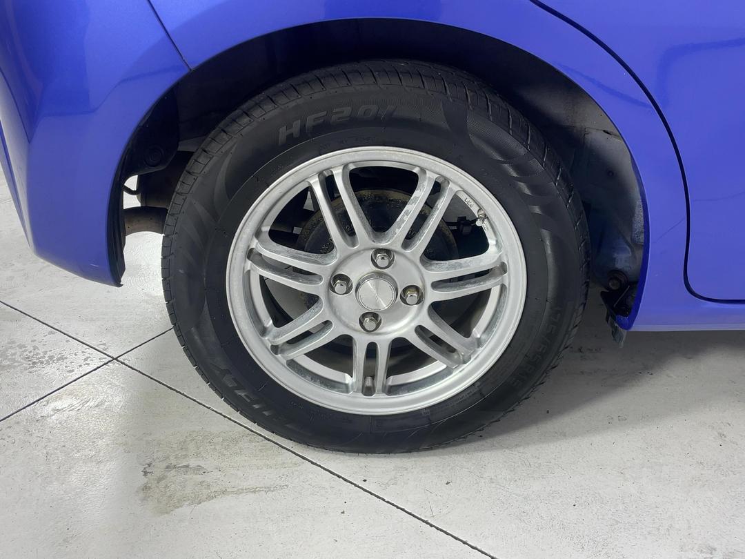 Photo '12' of Honda FIT