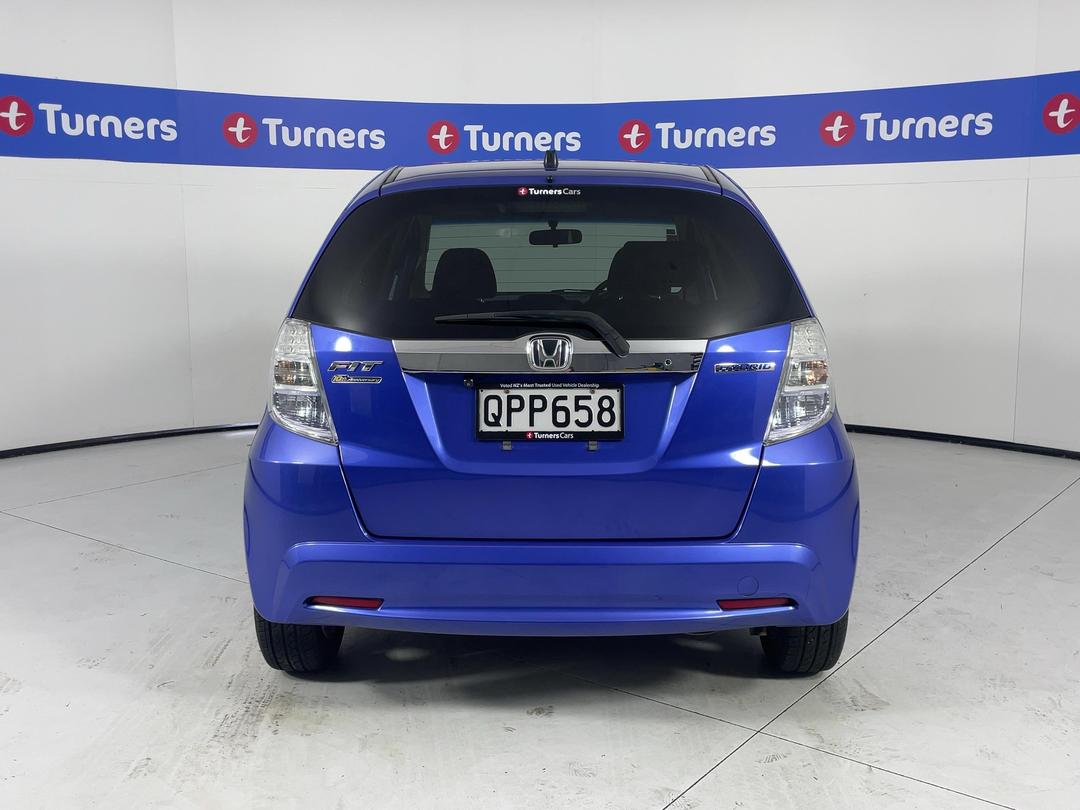 Photo '6' of Honda FIT