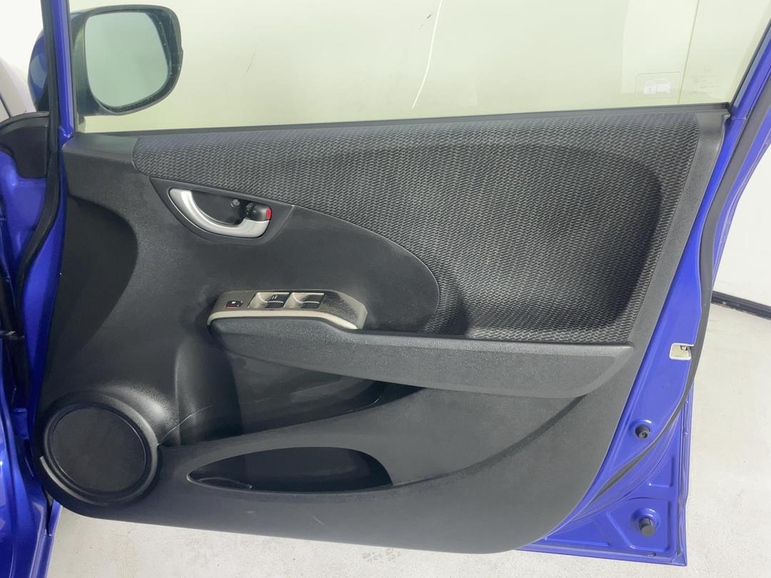 Photo '15' of Honda FIT