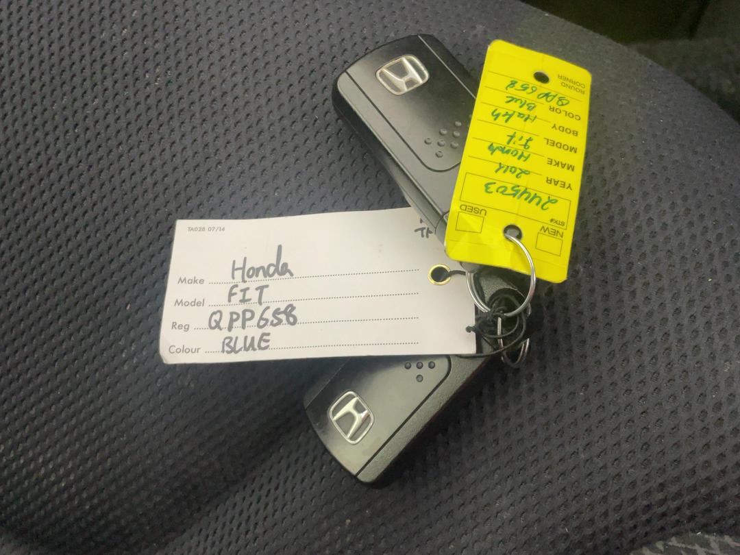 Photo '22' of Honda FIT