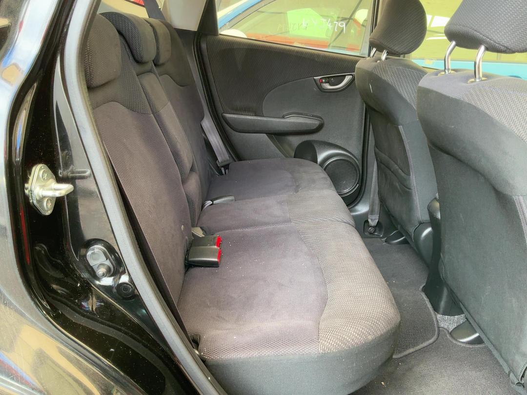 Photo '6' of Honda FIT