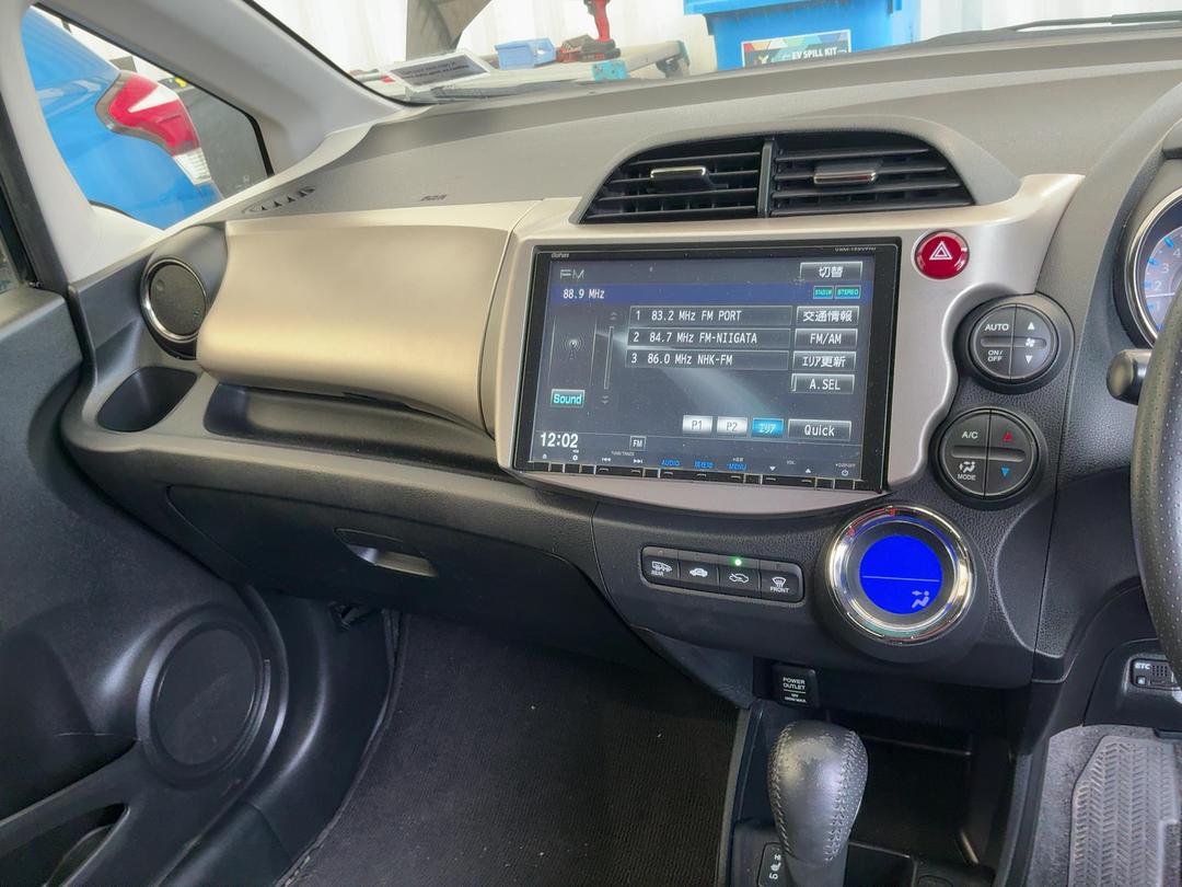 Photo '14' of Honda FIT